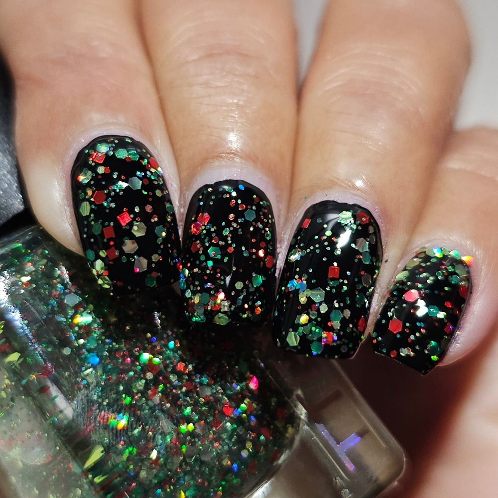 Boughs of Holly [Topper]