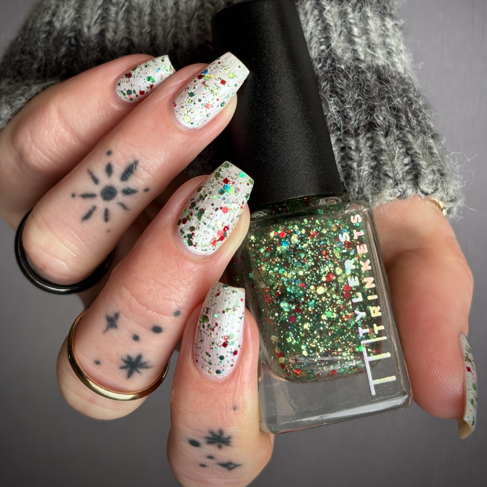 Boughs of Holly [Topper]