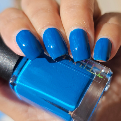 Blue With a Fart of Green