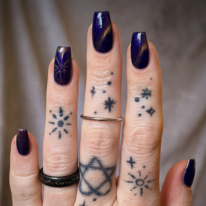 Late Night Mani [Magnetic]